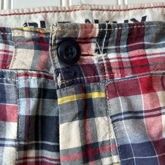 Old Navy Shorts Madras Plaid Patchwork Red Blue Pockets Summer Festival Size 33 - Picture 3 of 8